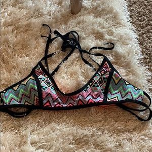 Bikini top